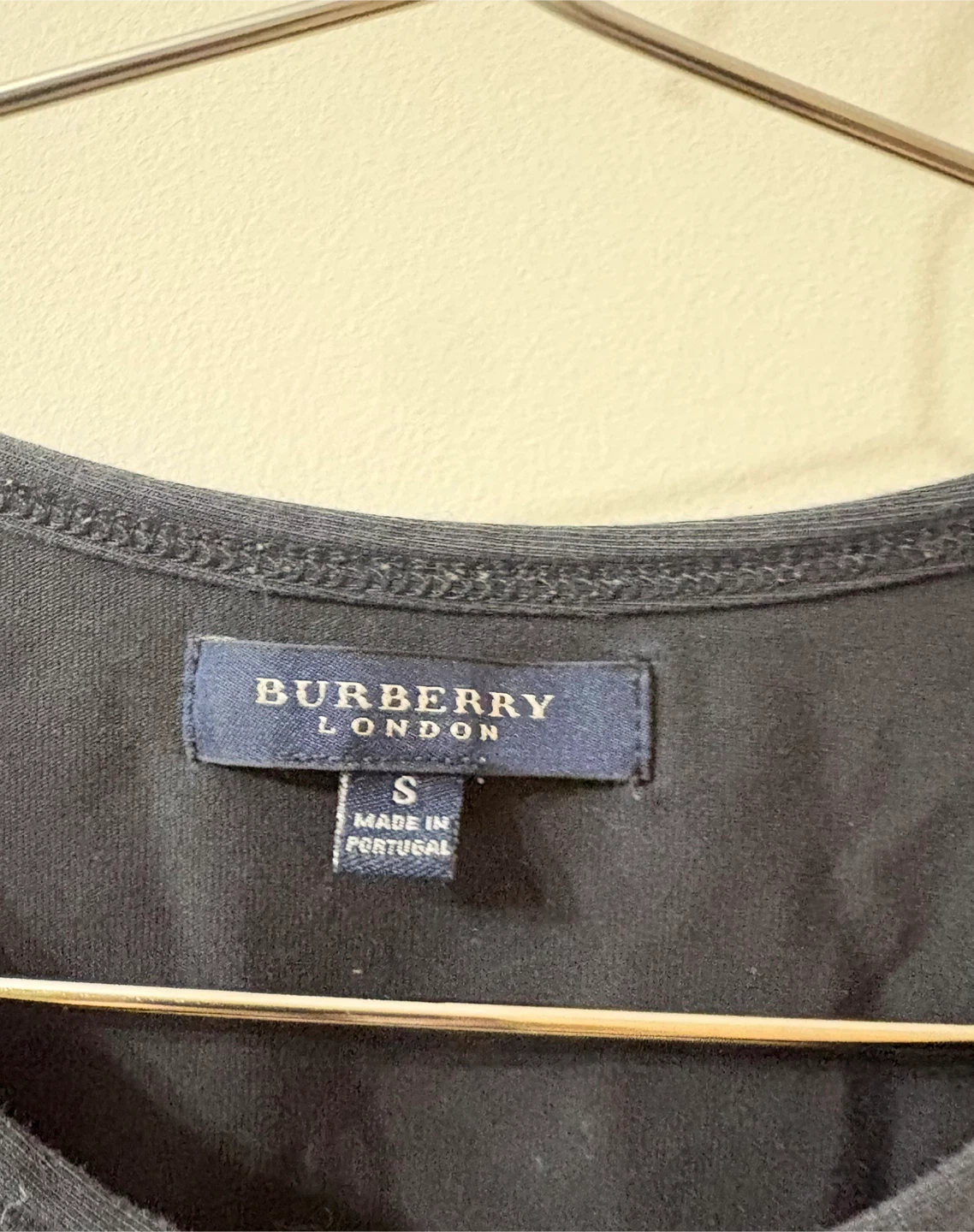 Authentic Burberry Ruffle Sleeve Check T-Shirt  Small - photo 3