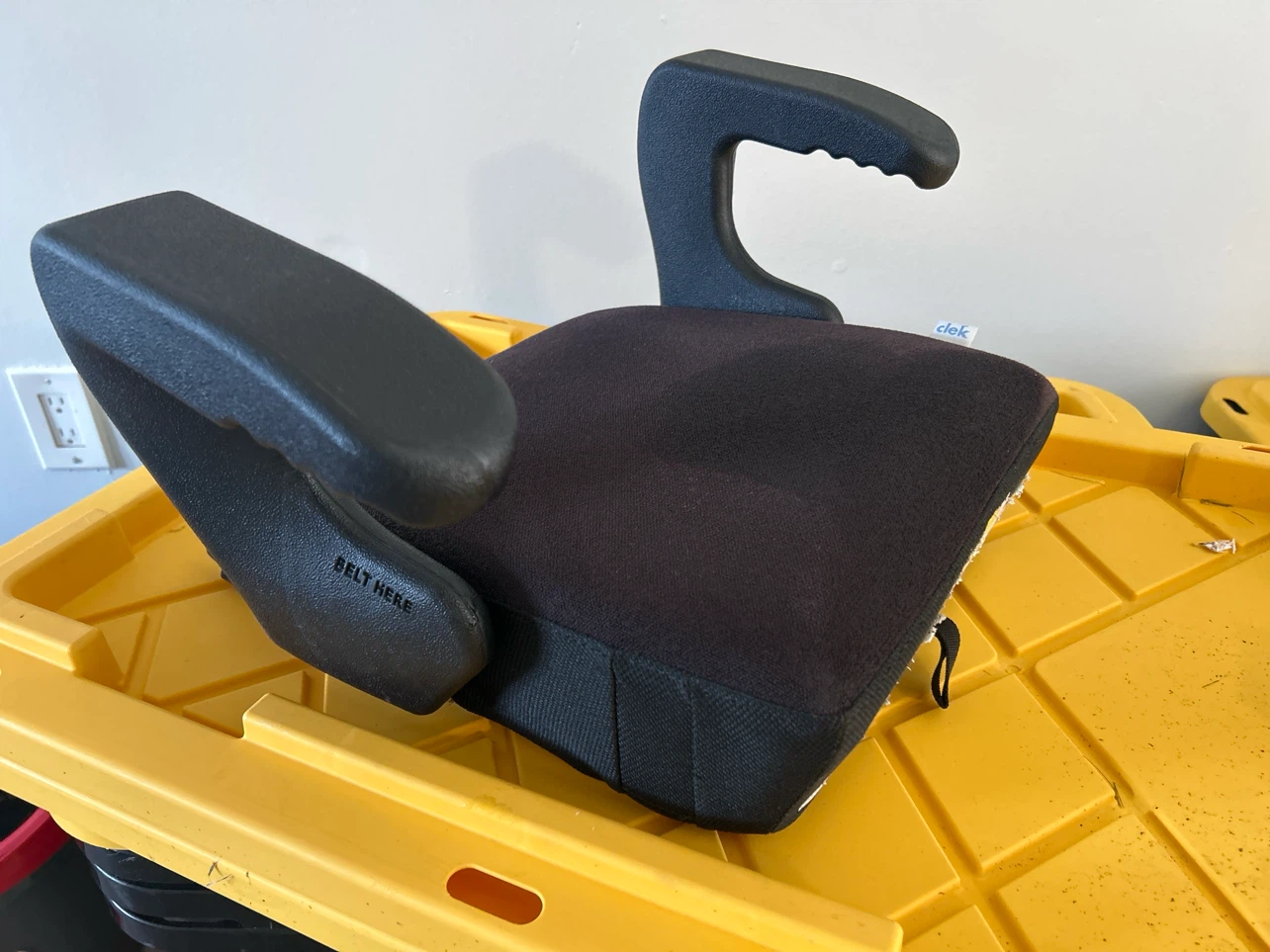 Clek Oobr Booster Car Seat