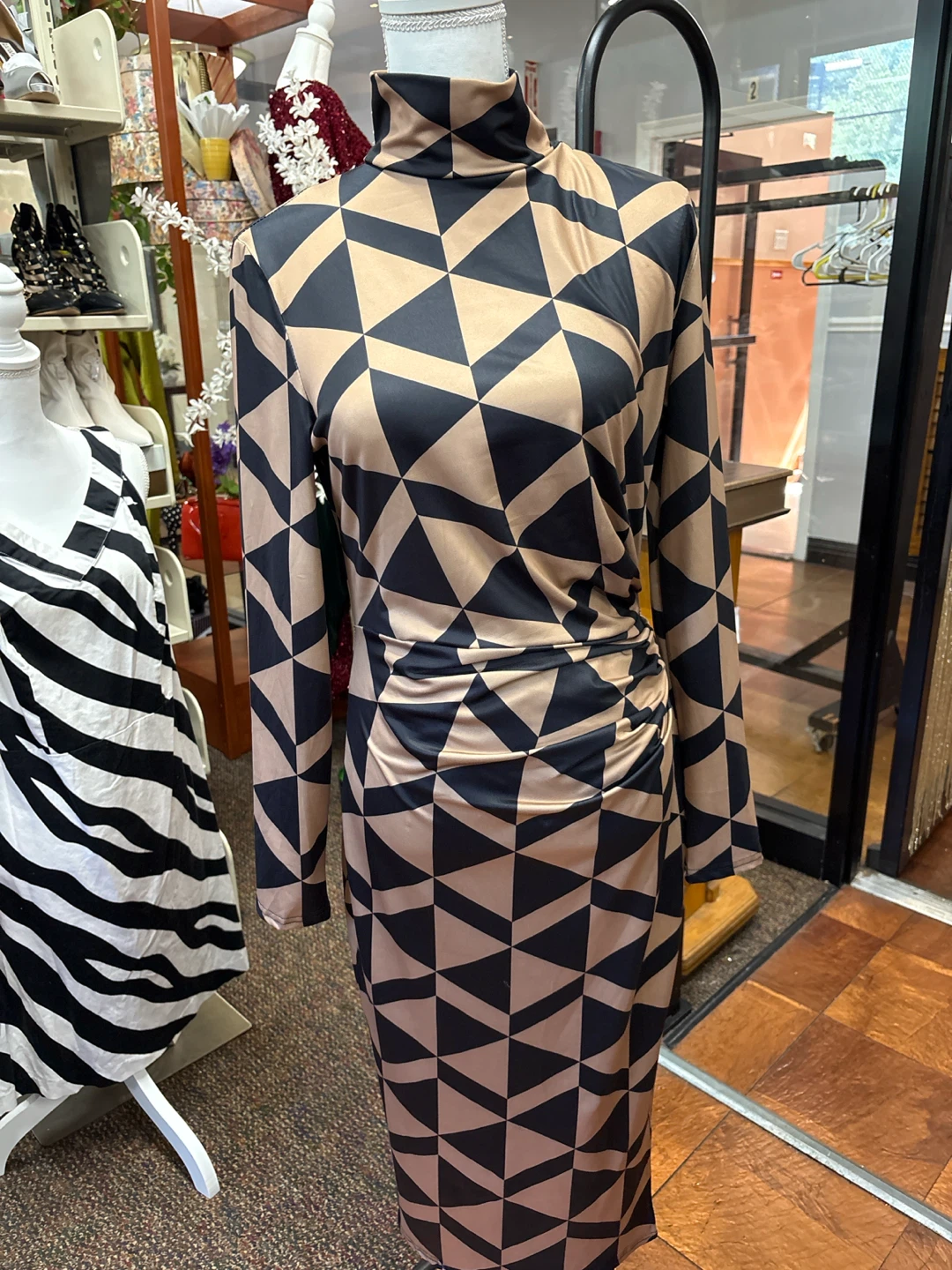 Geometric Print Mock Neck Ruched Dress