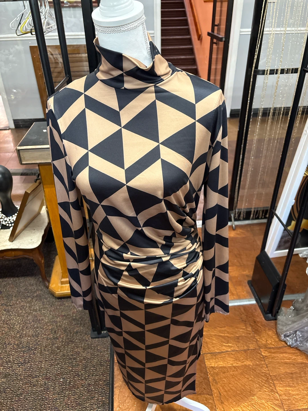 Geometric Print Mock Neck Ruched Dress - photo 3
