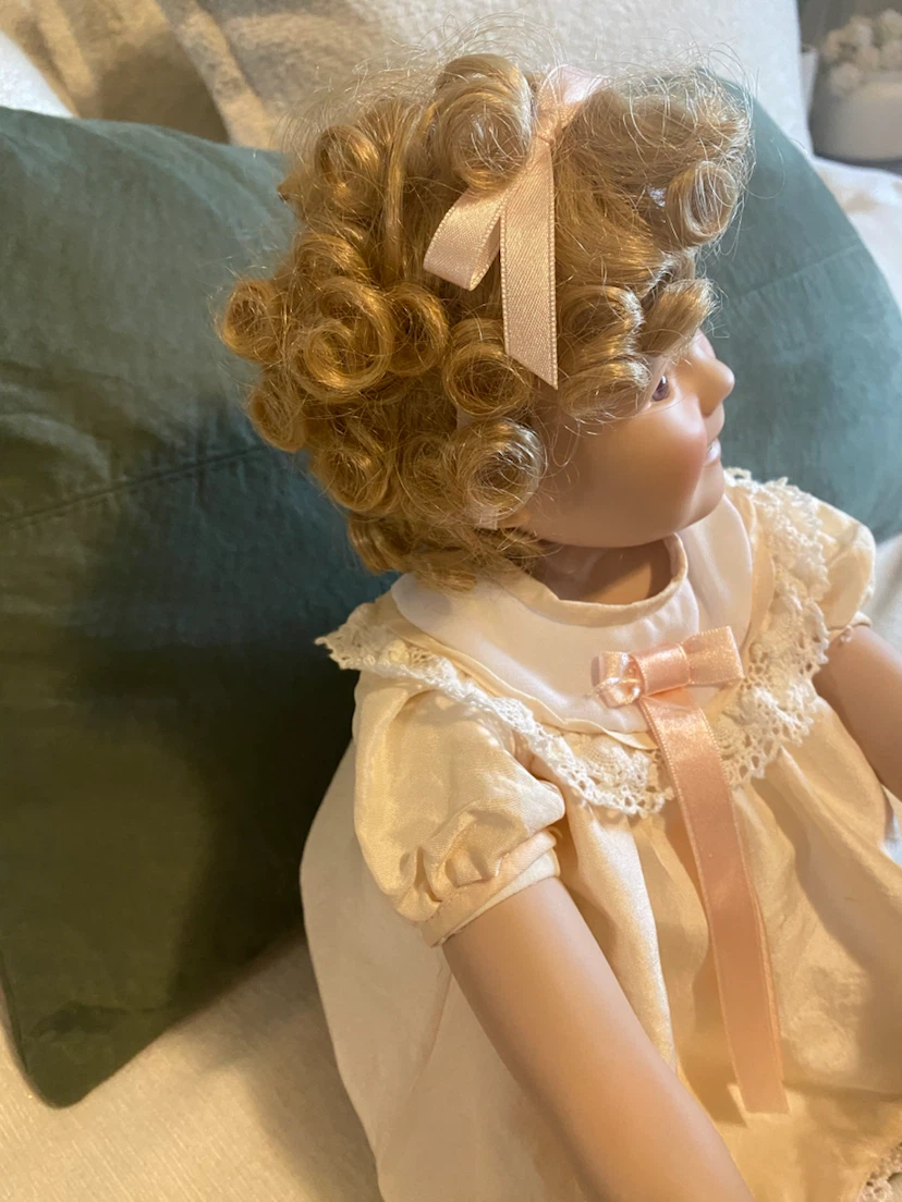 Vintage Little Miss Shirley Temple Toddler Doll - photo 2