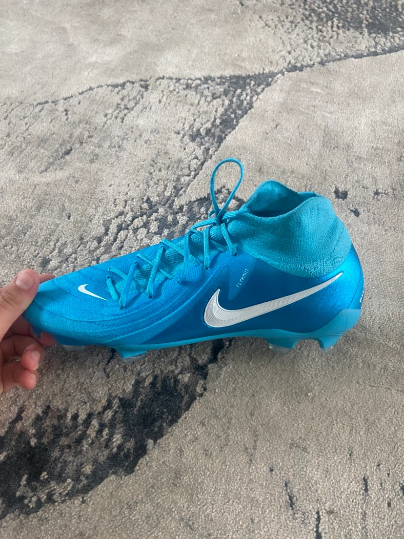 Nike Flyknit Soccer Cleats - photo 4