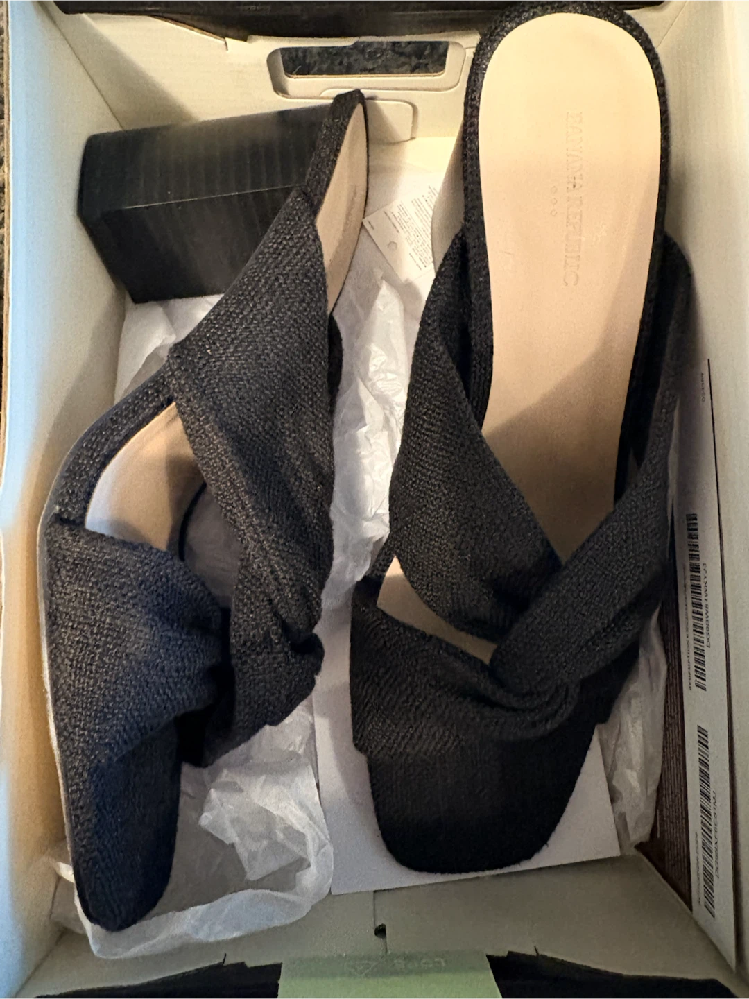 Banana Republic Crossover Sandal Heel Size 9