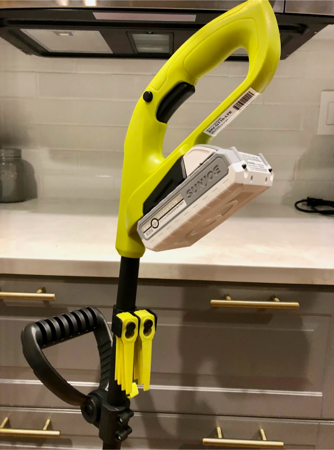 Sun Joe iON+ 24V 10" Cordless Blade Trimmer (24V-GT10-LTE) - photo 2