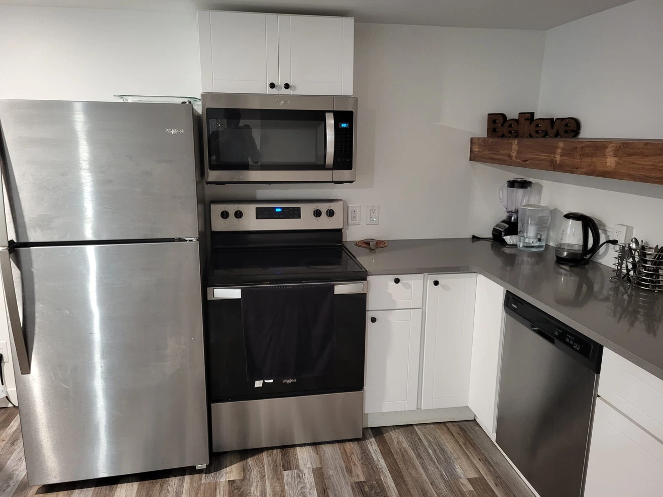 2-bed 1-bath basement suite for rent - photo 3