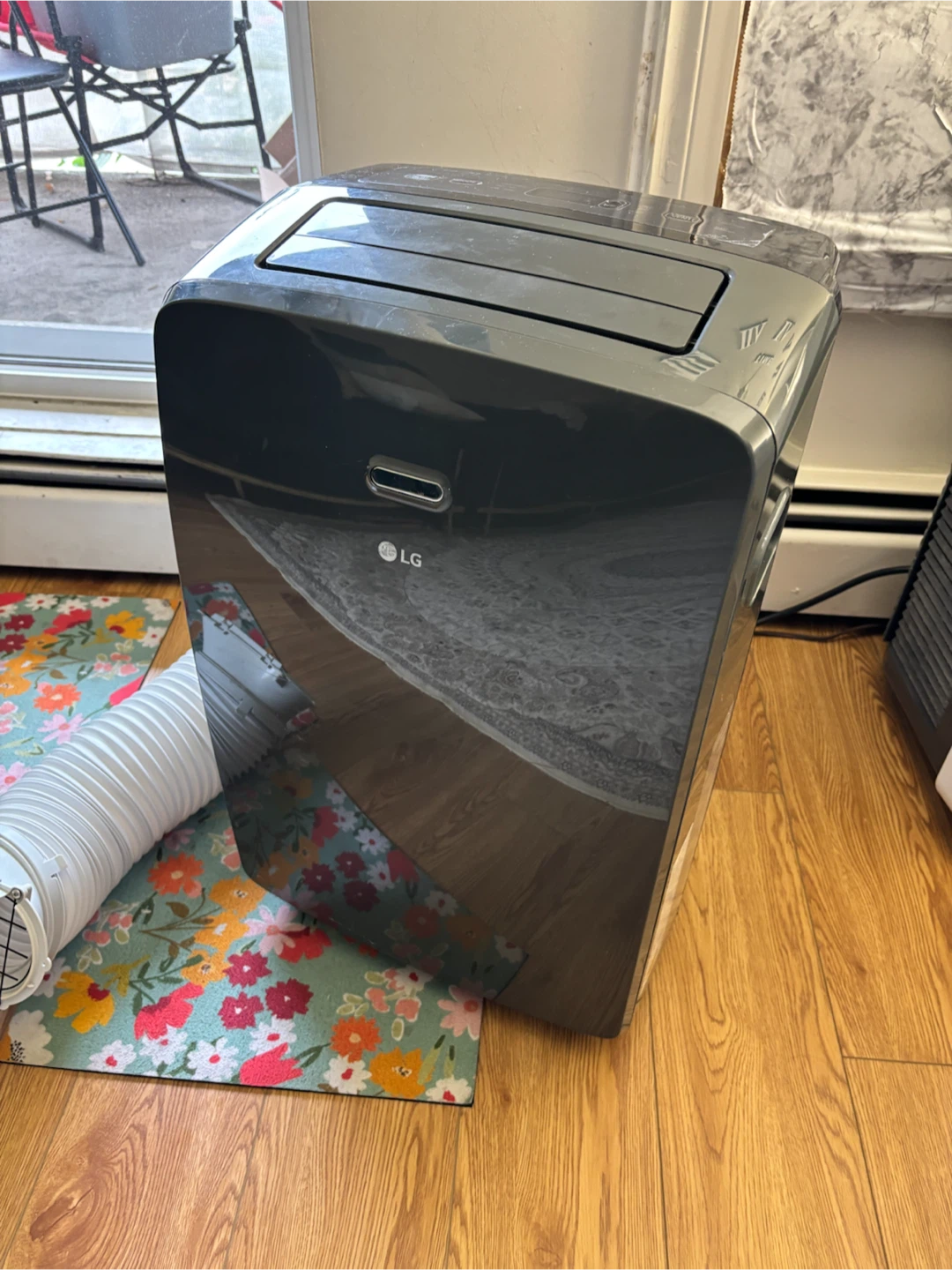 LG 8,000 BTU Portable Air Conditioner LP0821GSB - photo 3