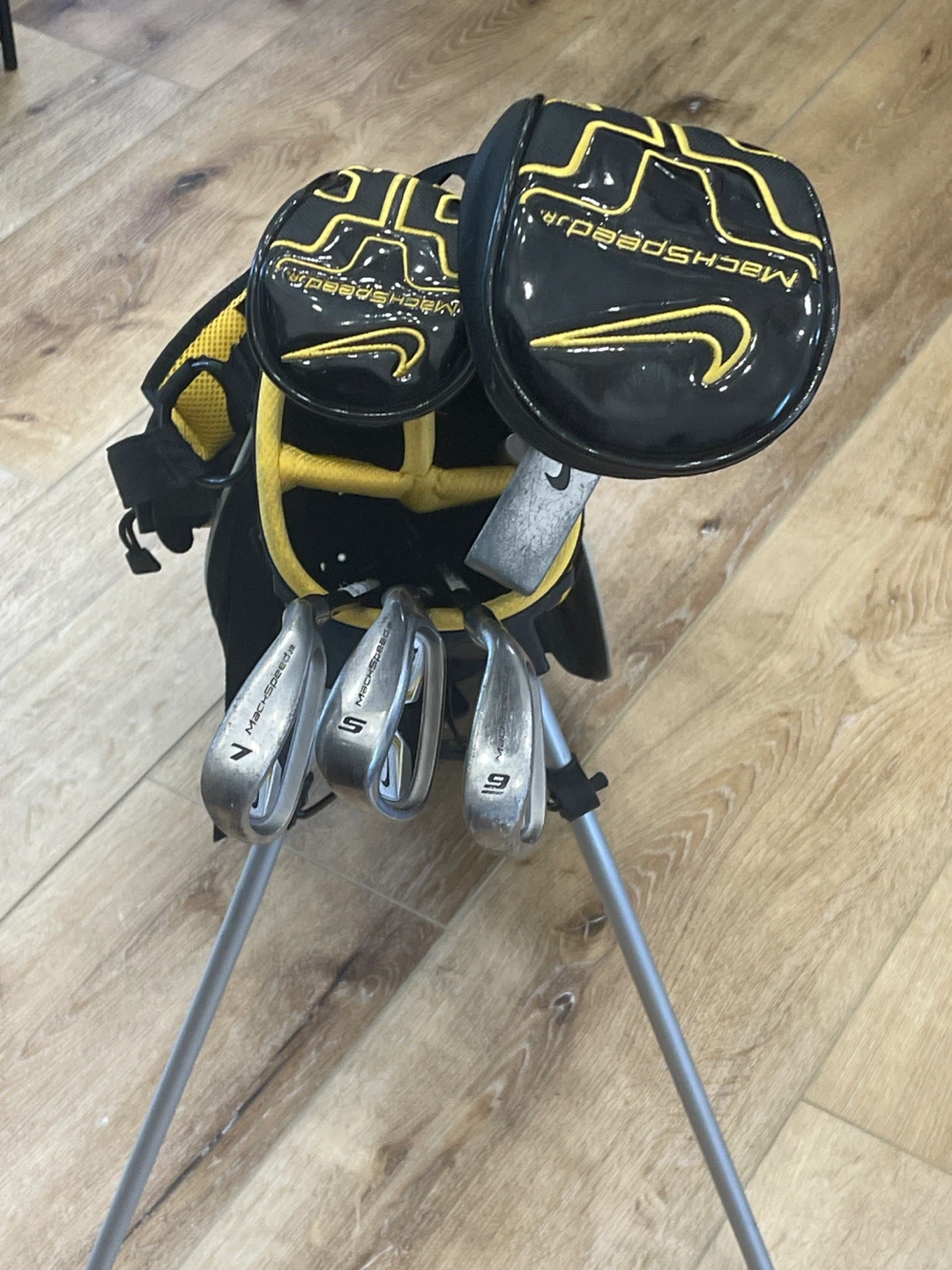 Nike Machspeed Junior Golf Club Set with Bag - photo 2