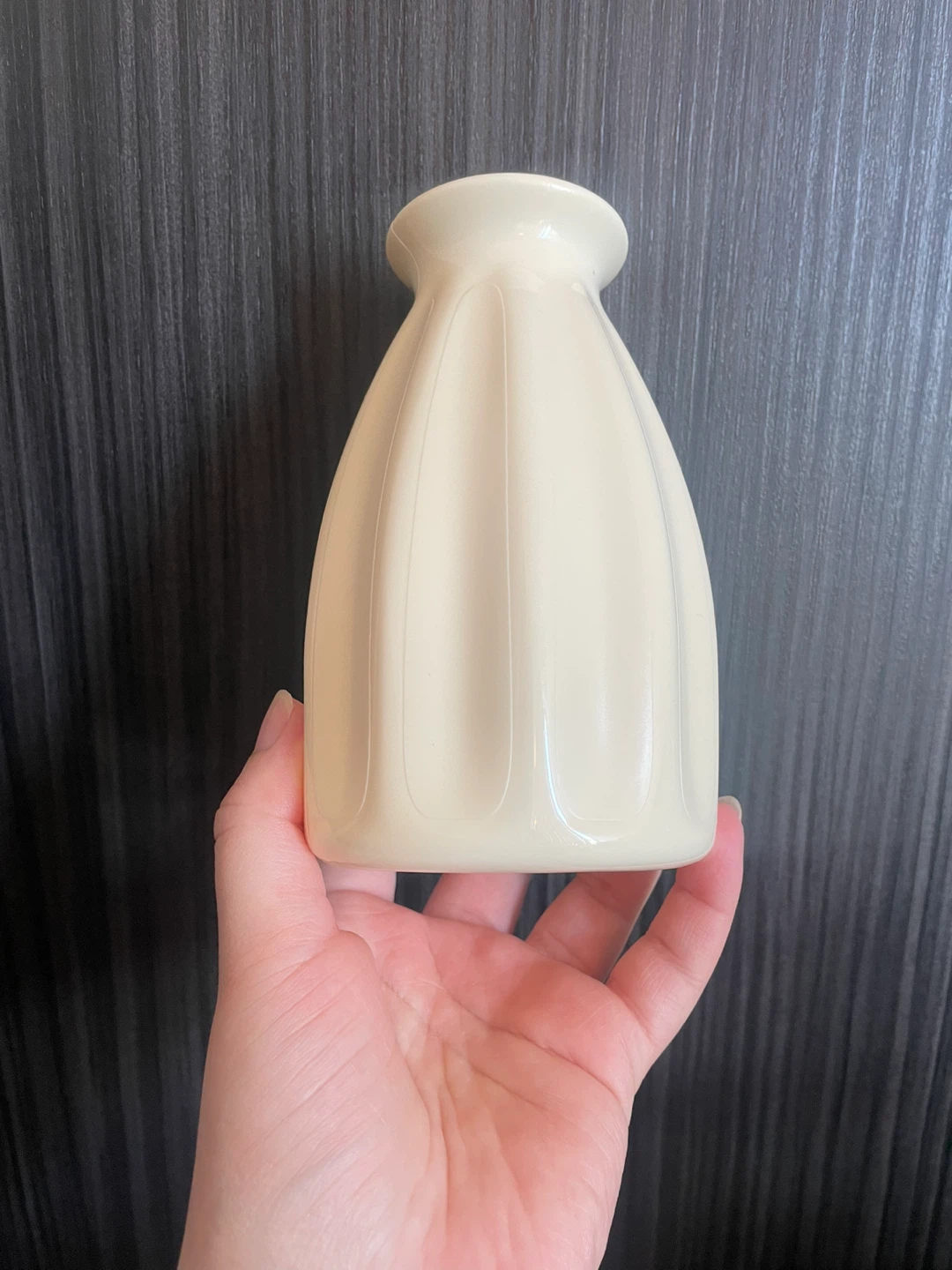 Plastic vase