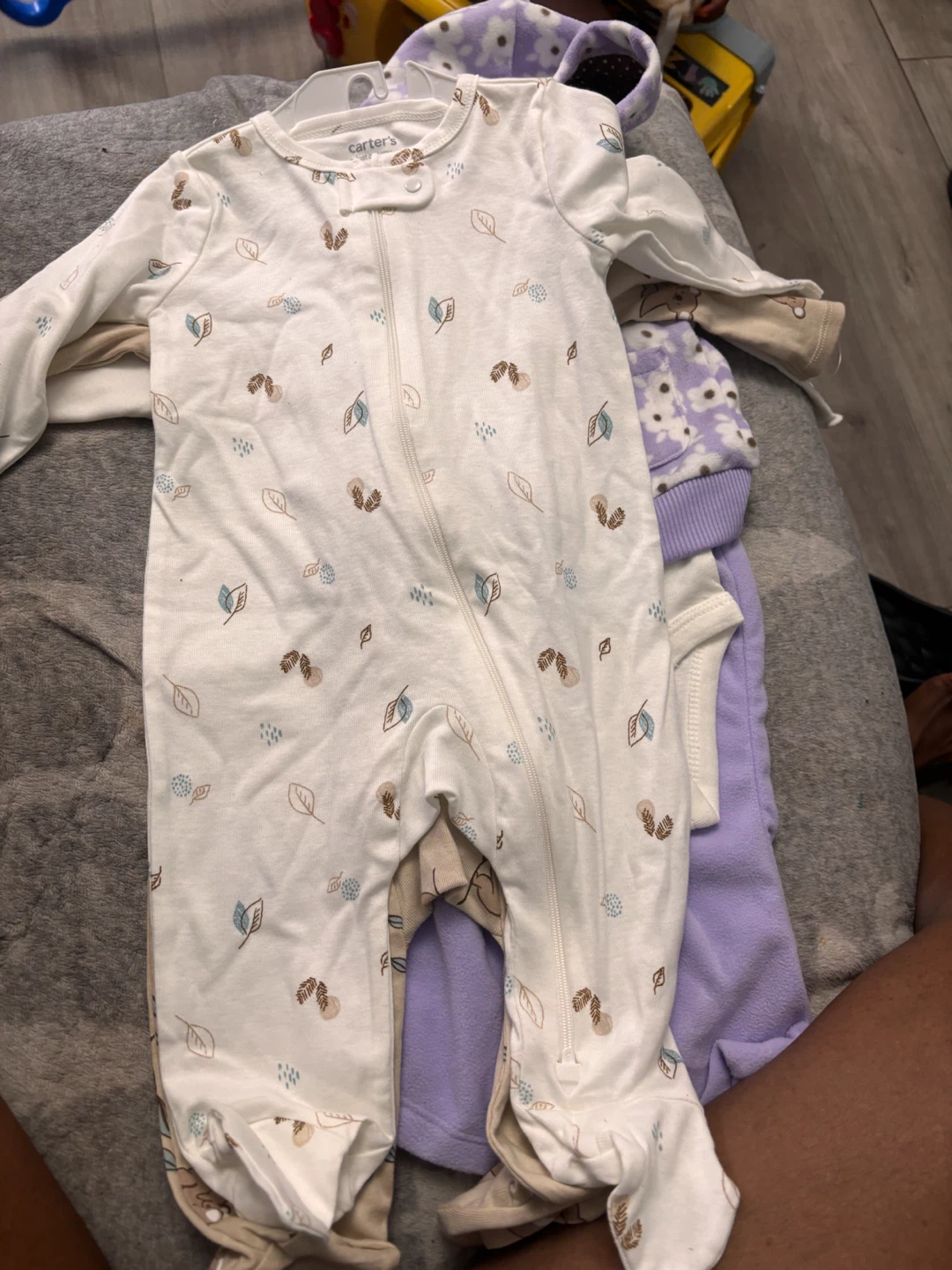 New baby clothes all for $10 - photo 2