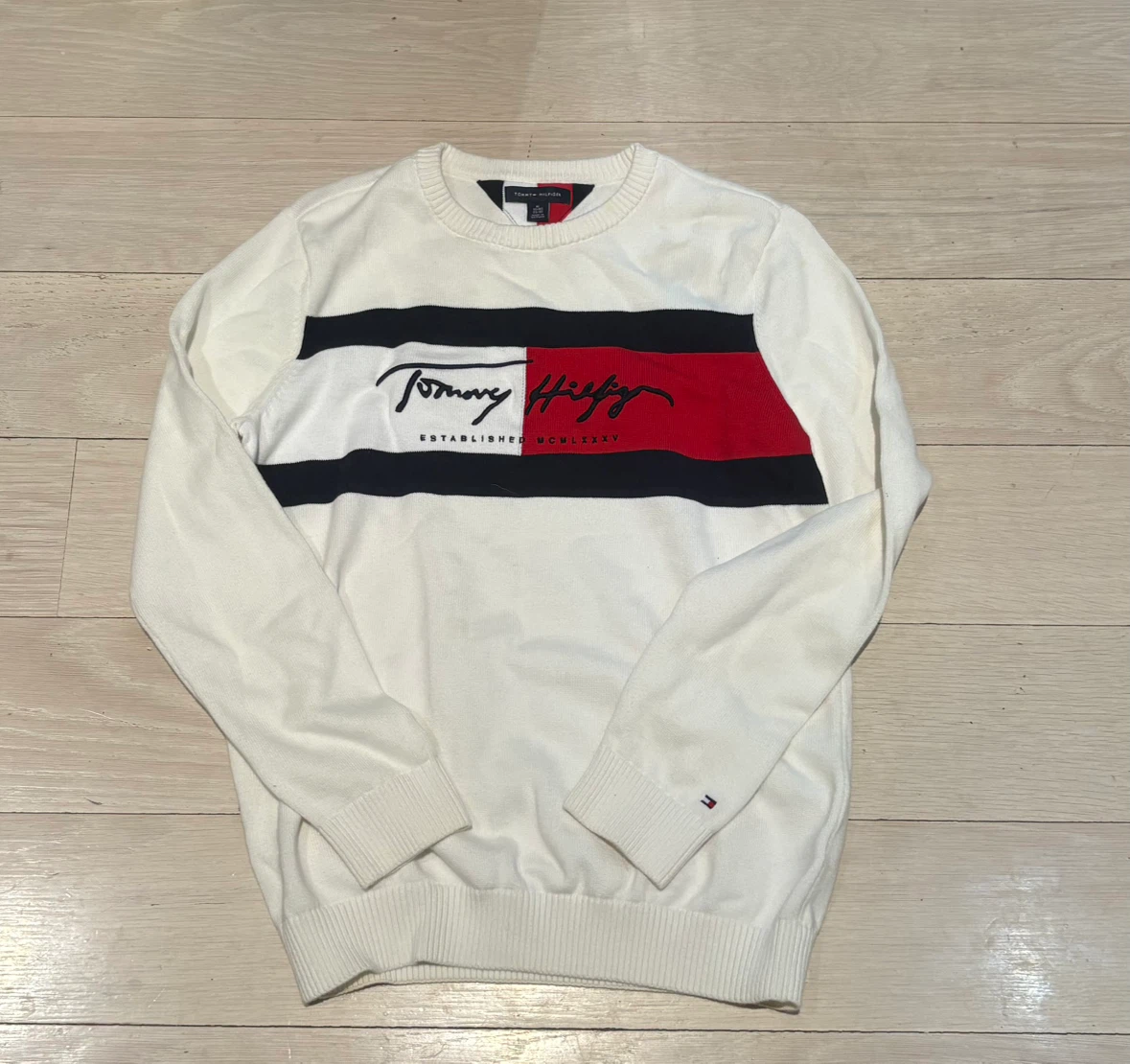 Tommy Hilfiger Youth Boys XL 16-18 White 100% Cotton Sweater