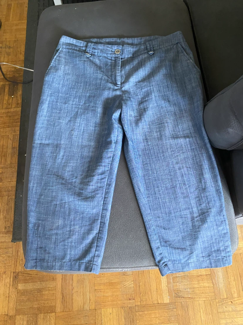Blue Capris Size 10