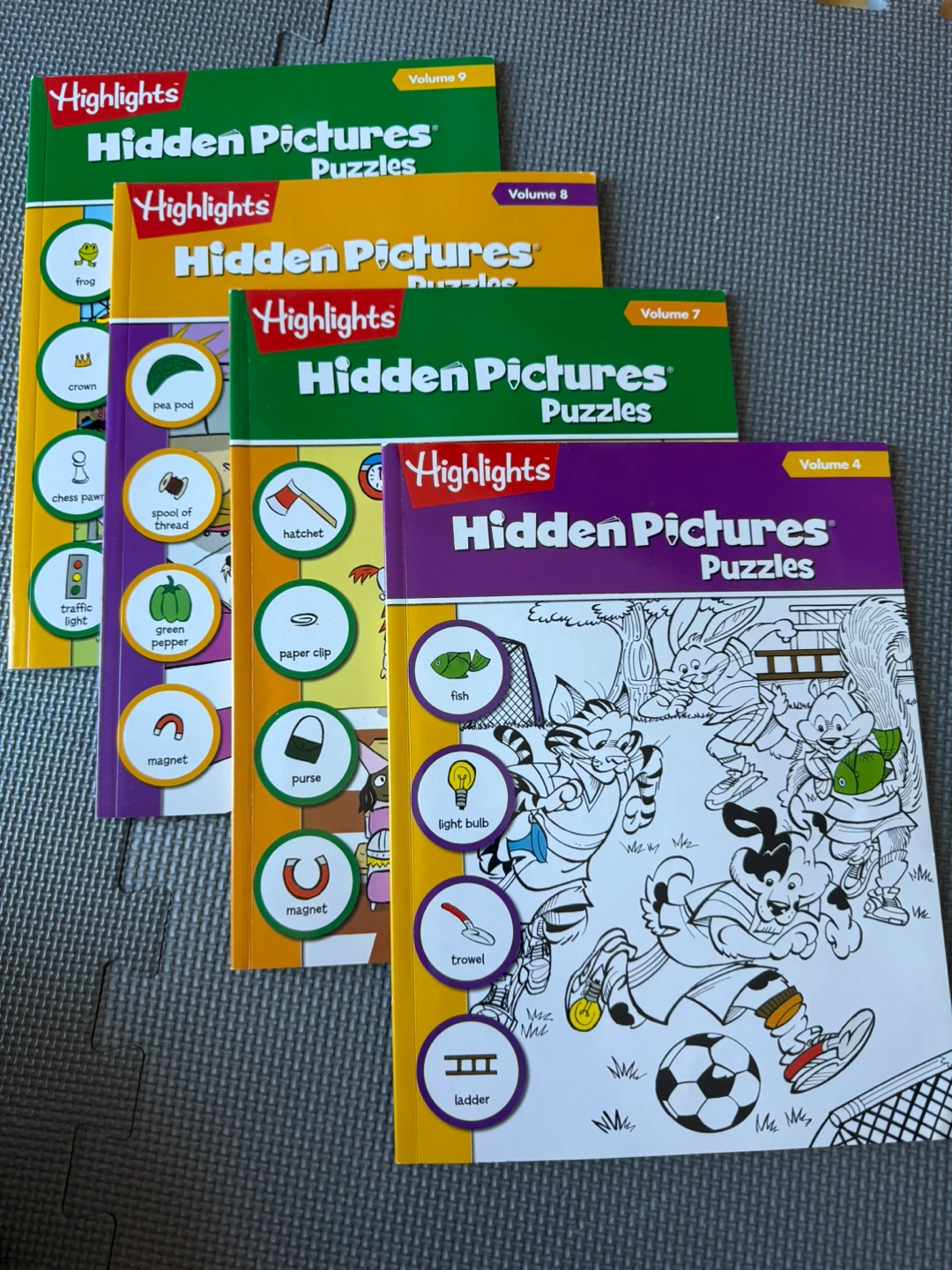 Set of 4 Highlights Hidden Pictures Puzzles Books