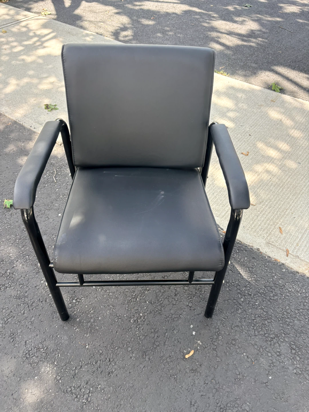 Black Reclining Waiting Room Chair - photo 4