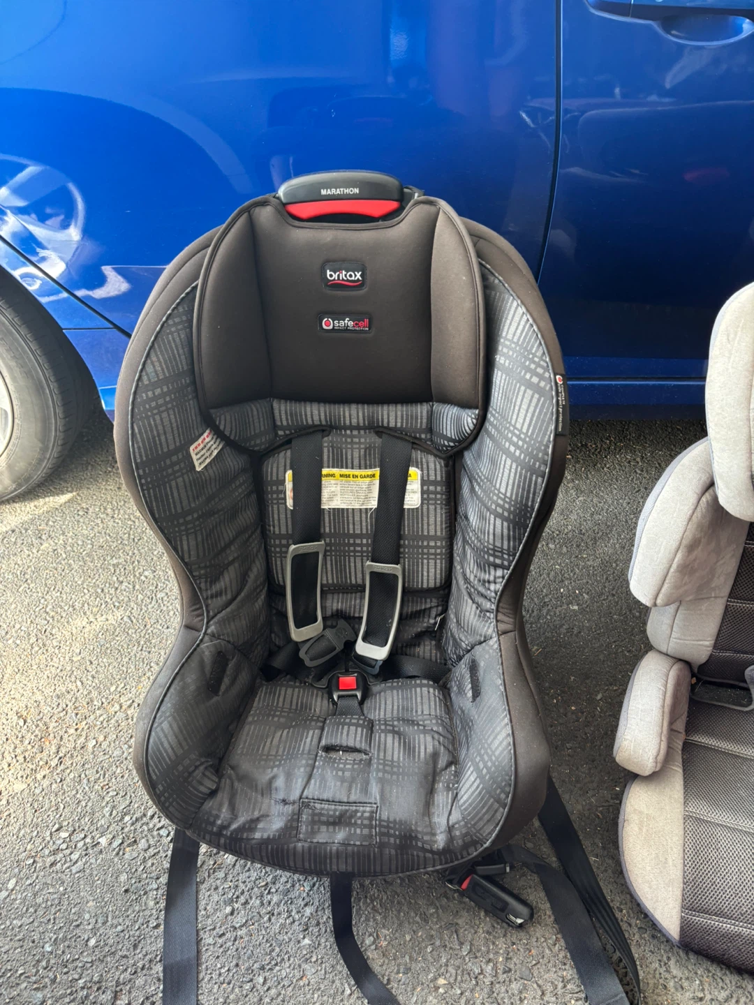 Car seat for kids 10 dollars each - photo 2