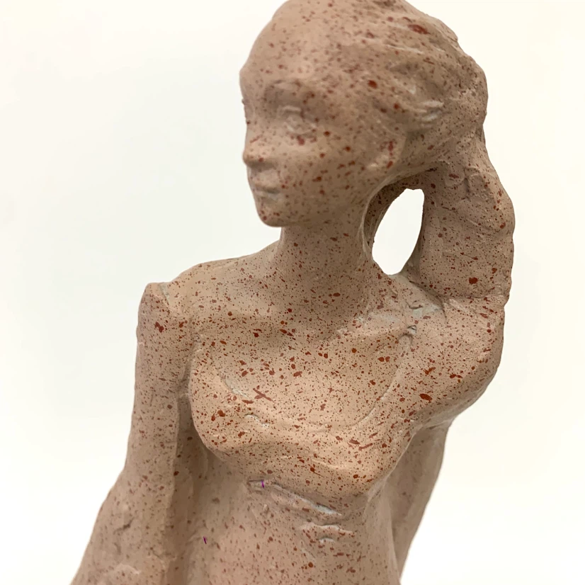 Sculpture of a mother and child - photo 3