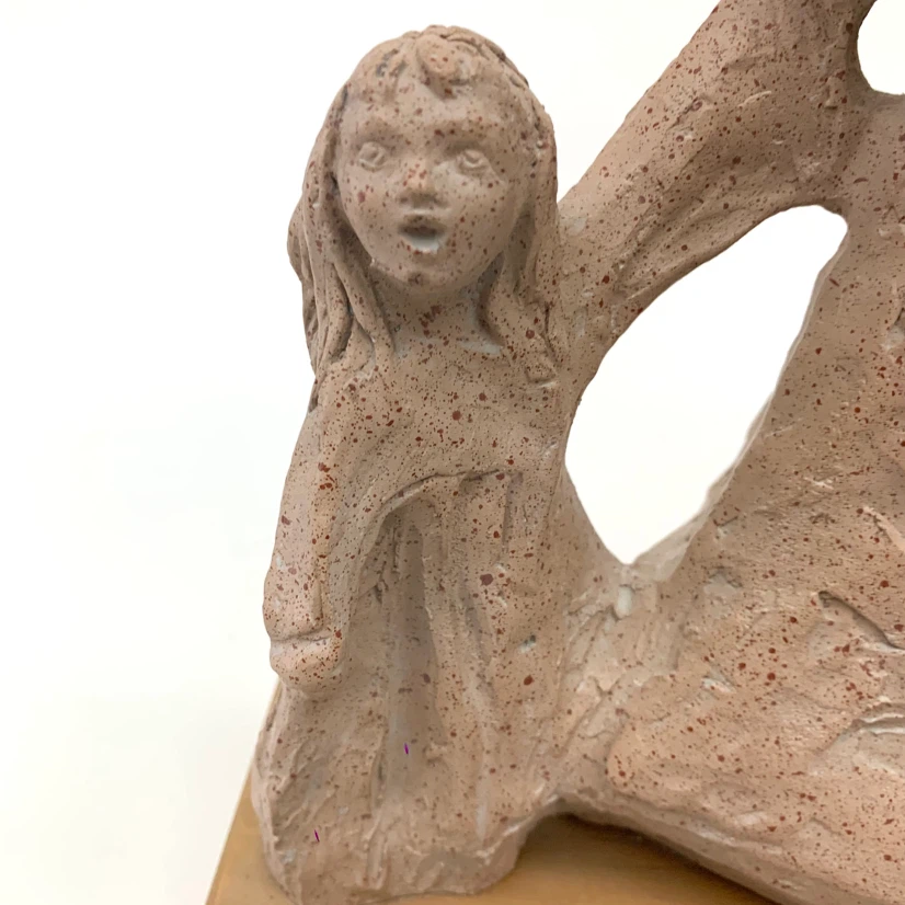 Sculpture of a mother and child - photo 4