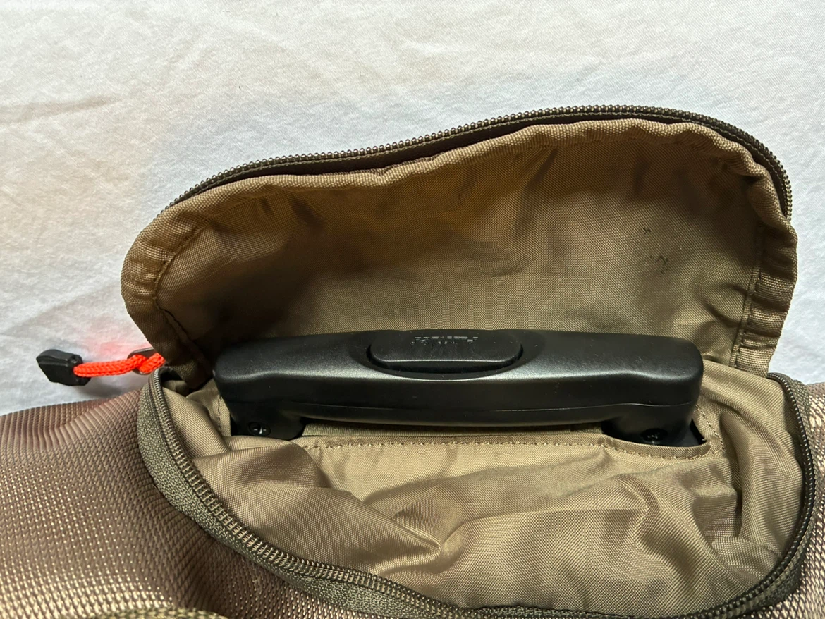 Antler Rolling Garment Bag suitcase Suit Carrier travel bag - photo 5
