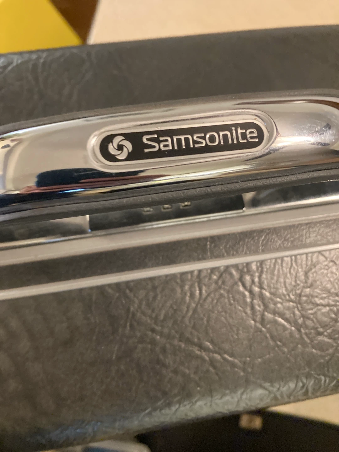 Samsonite Vintage Hardcase Luggage with Wheels