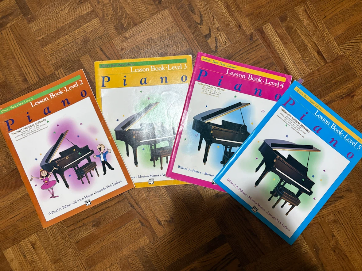 Alfred's Basic Piano Library Lesson Book Level 2-5