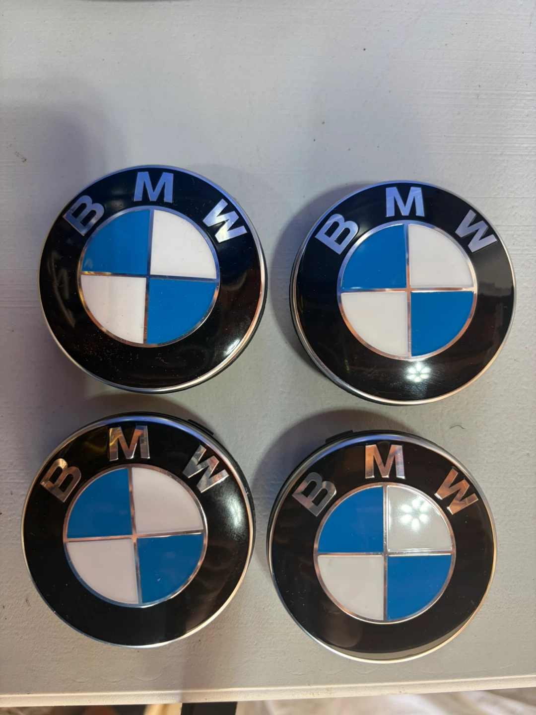 Set of 4 BMW Floating Wheel Centre Caps