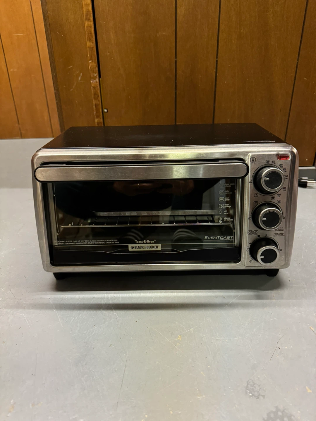 Black & Decker 4-Slice Toaster Oven - Toast, Cooking - Black