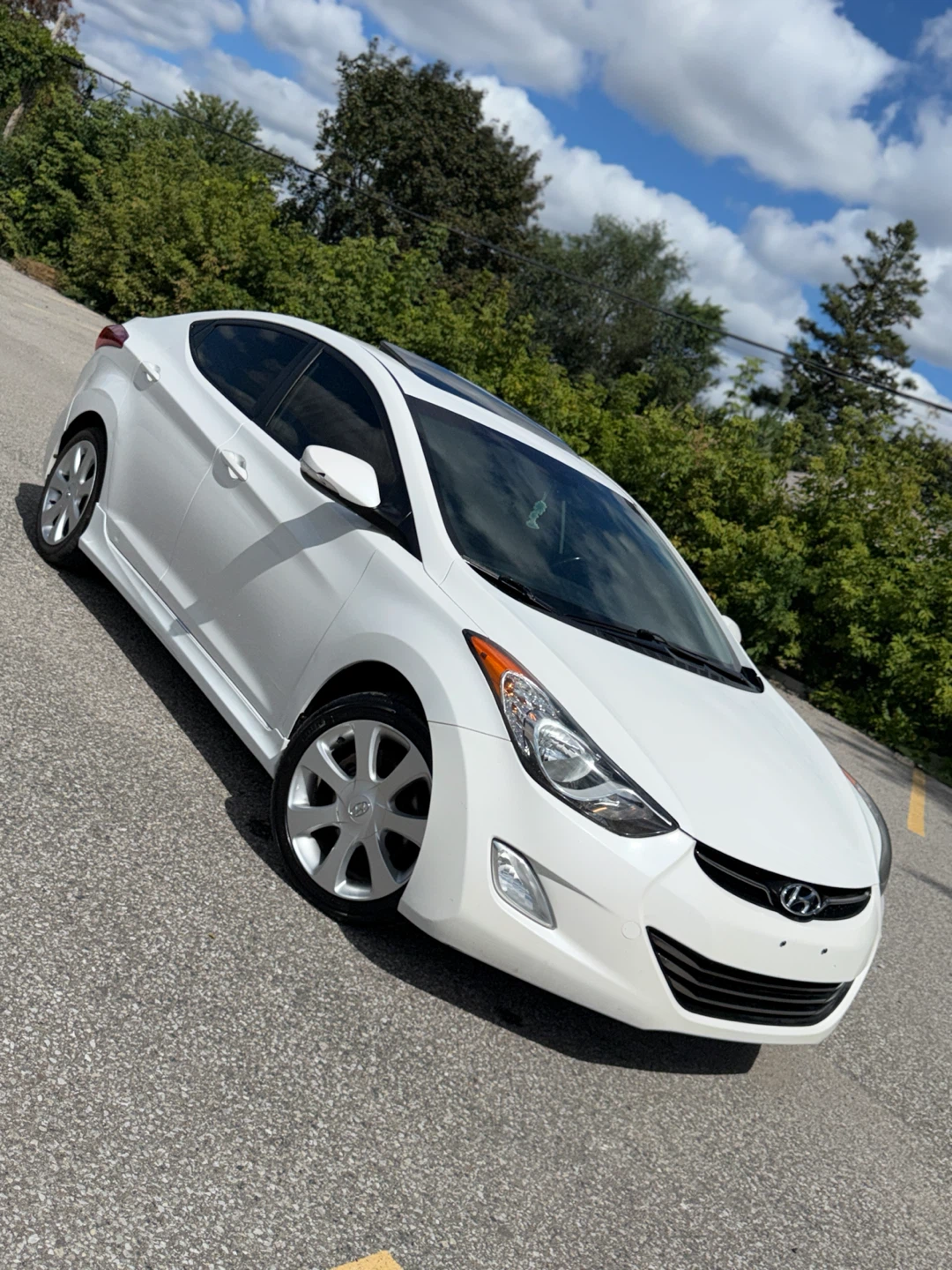 2012 Hyundai Elantra limited 187,106 km