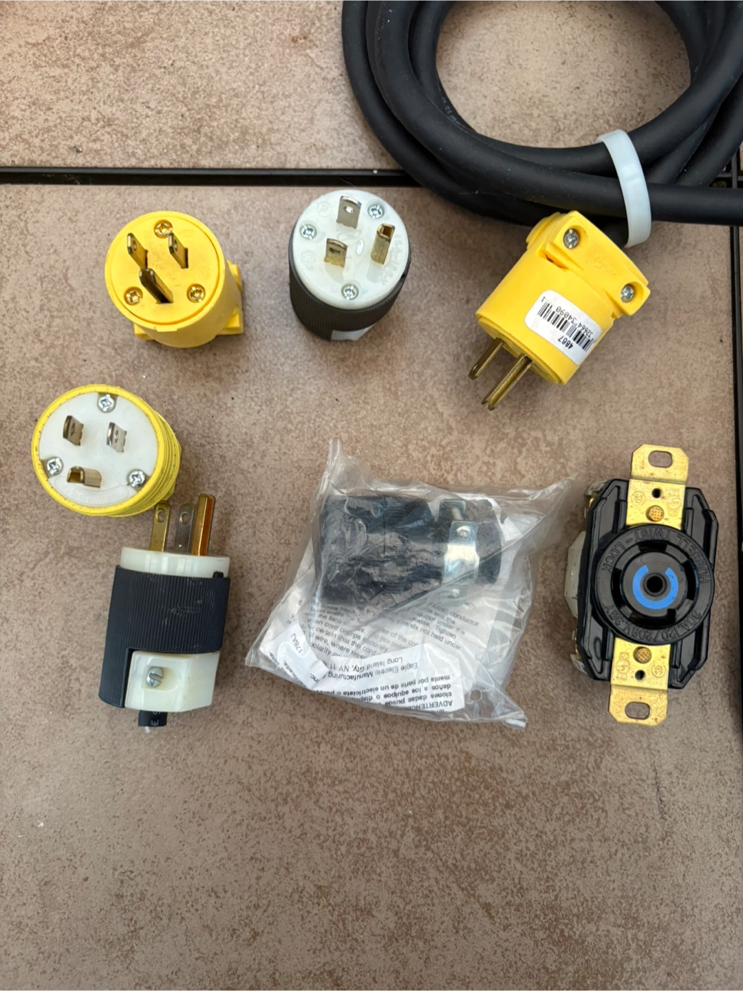 Lot of Electrical Plugs and Adapters - photo 3