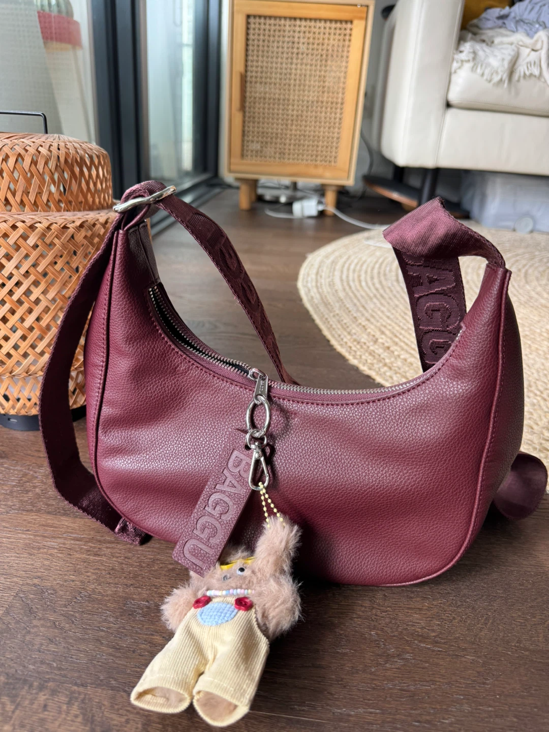 BAGGU Leather Medium Crescent Bag - Burgundy