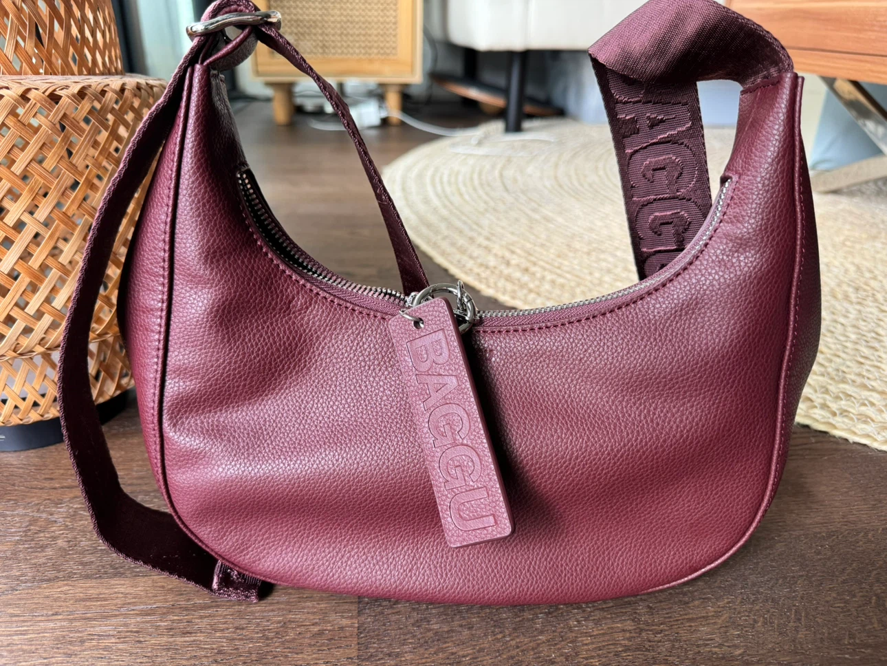 BAGGU Leather Medium Crescent Bag - Burgundy - photo 2