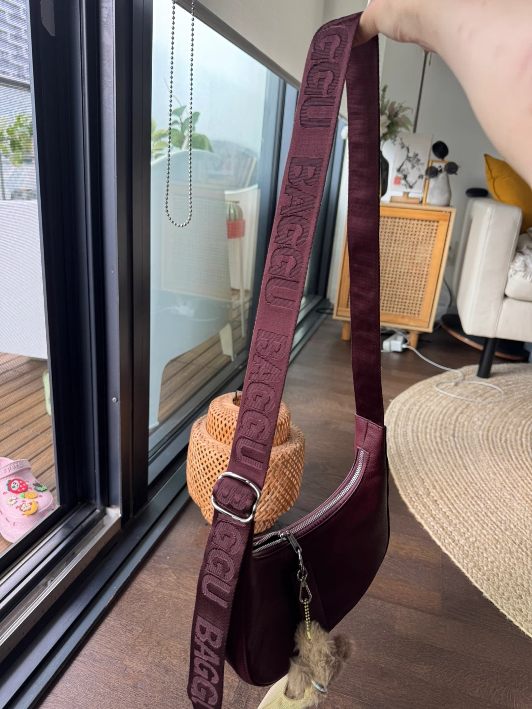 BAGGU Leather Medium Crescent Bag - Burgundy - photo 3