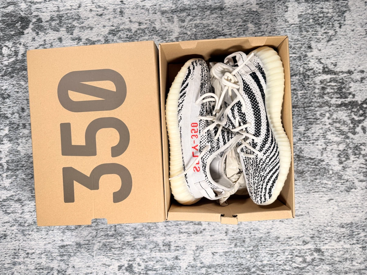 Adidas Yeezy Boost 350 V2 Zebra - photo 4