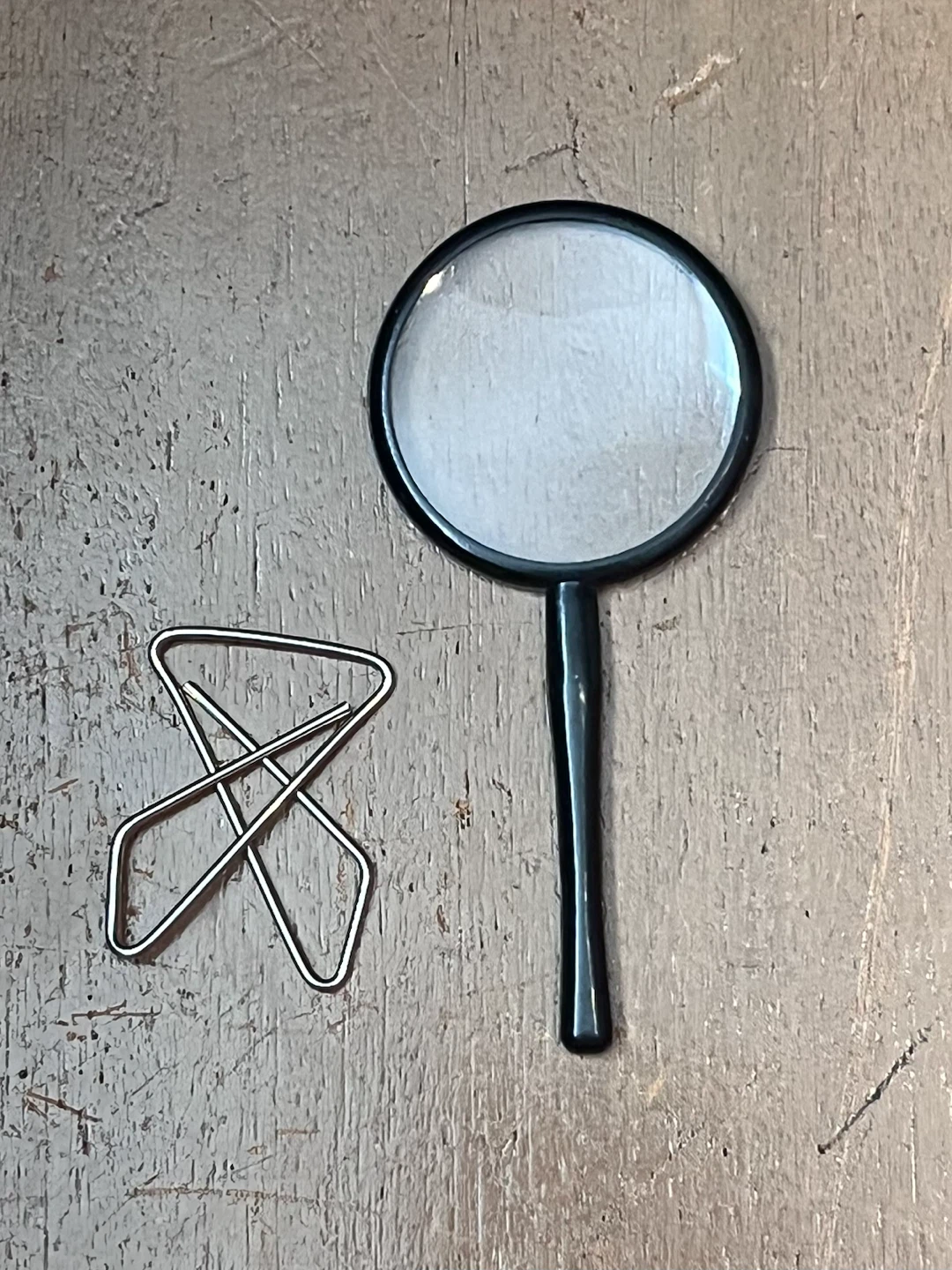 Small Black Magnifying Glass - photo 2
