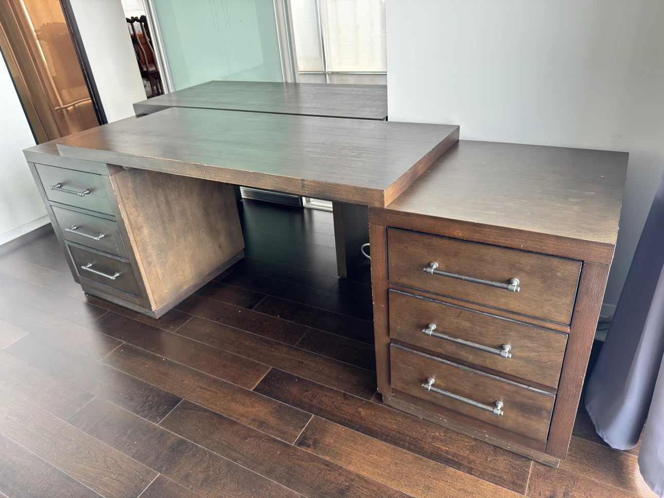 2x Wood Desk with Drawers