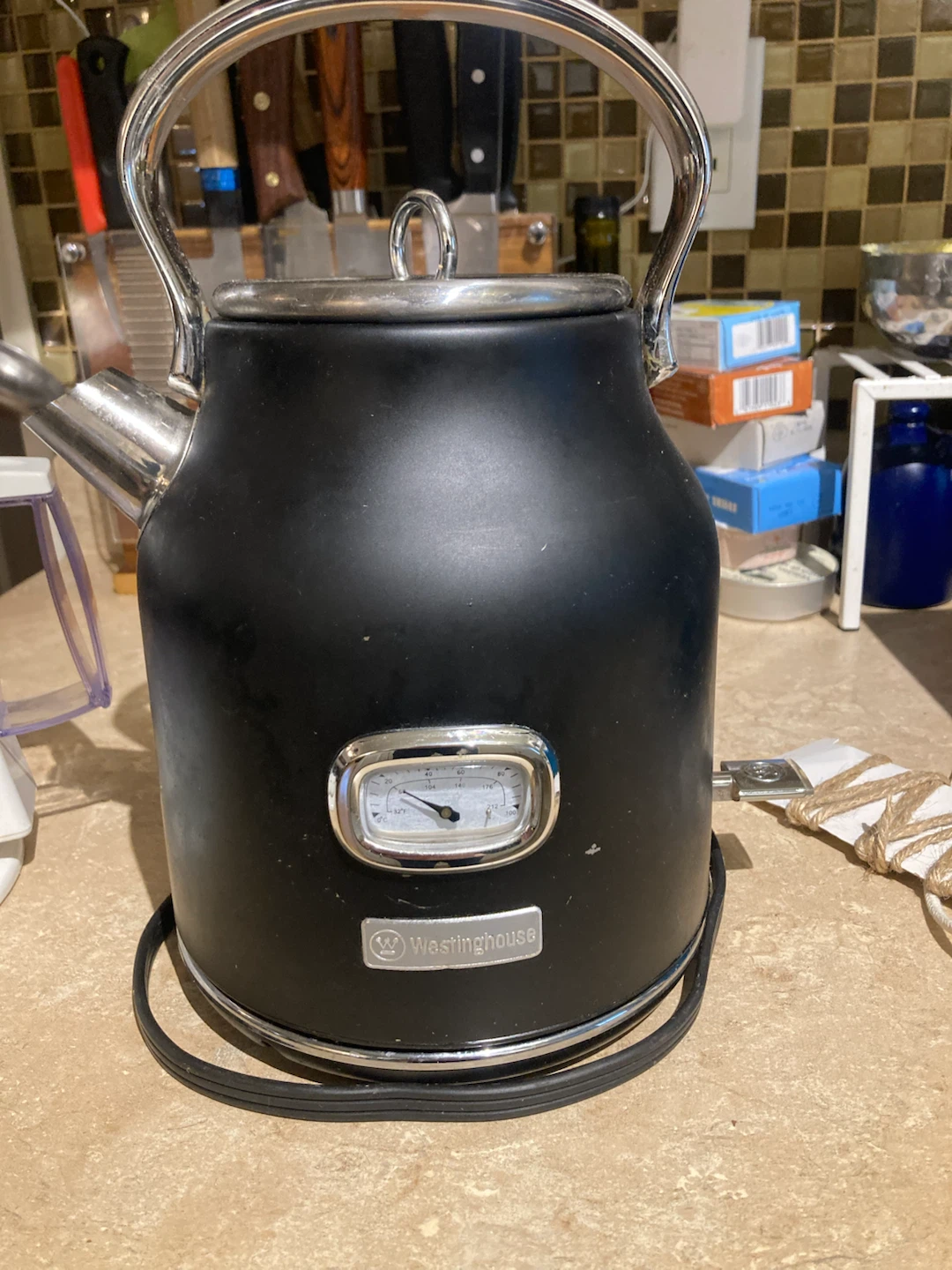 Westinghouse Electric Kettle with Thermometer - photo 2