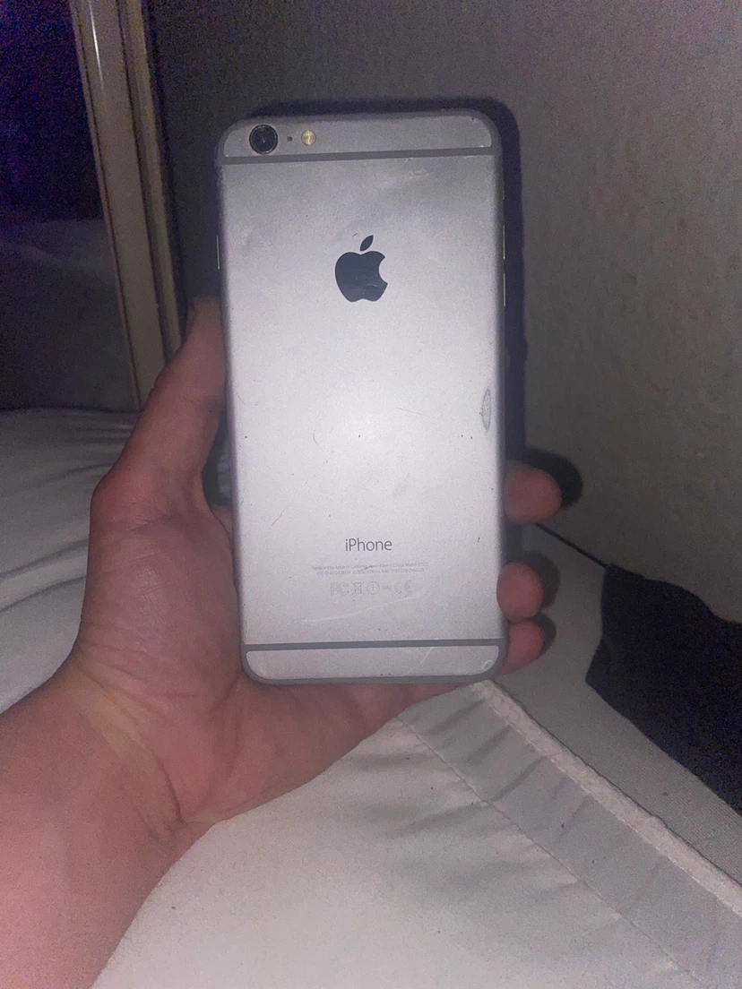 Apple iPhone 6s - photo 2