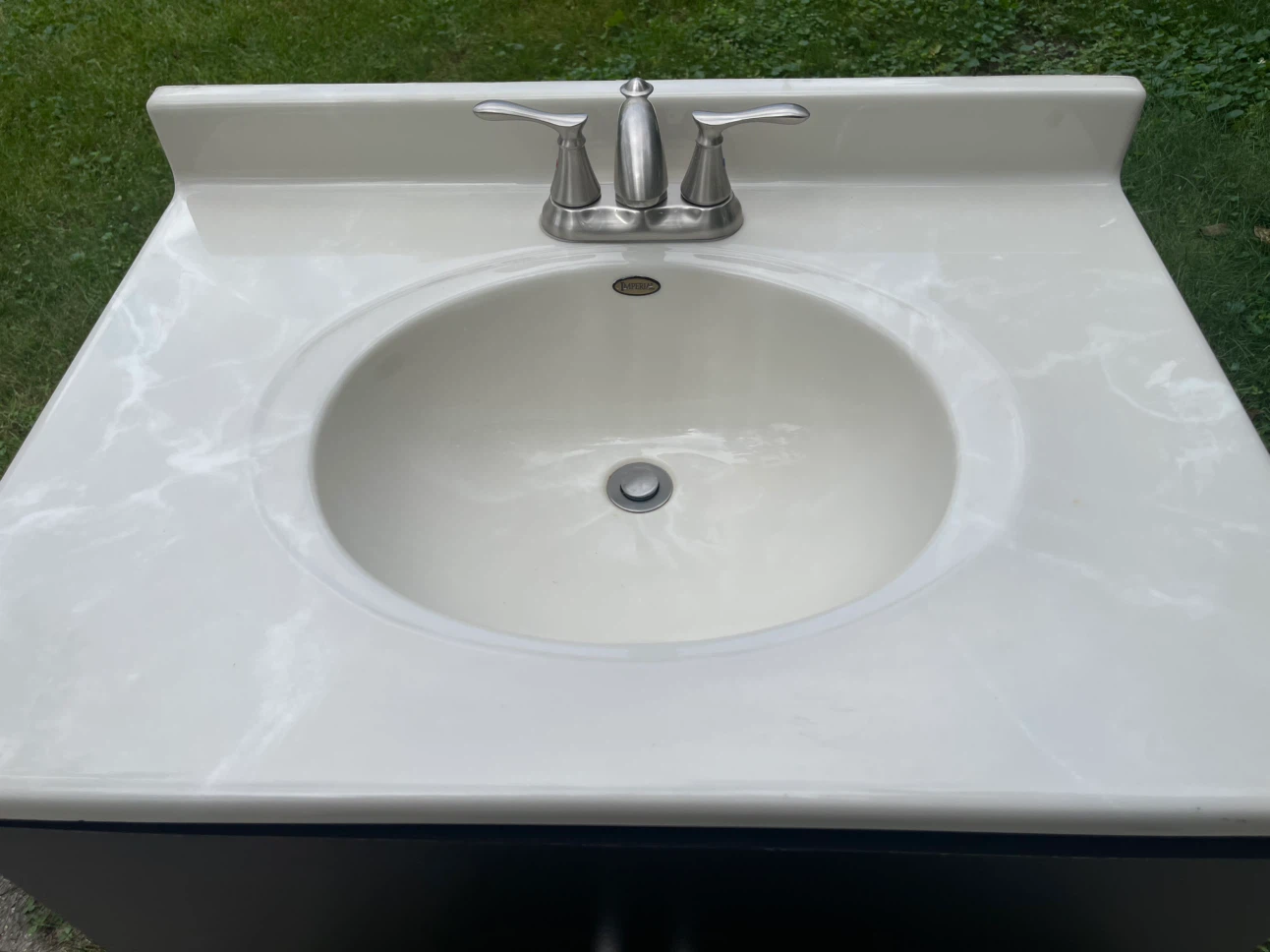 Bathroom Vanity with Sink and Faucet - photo 2