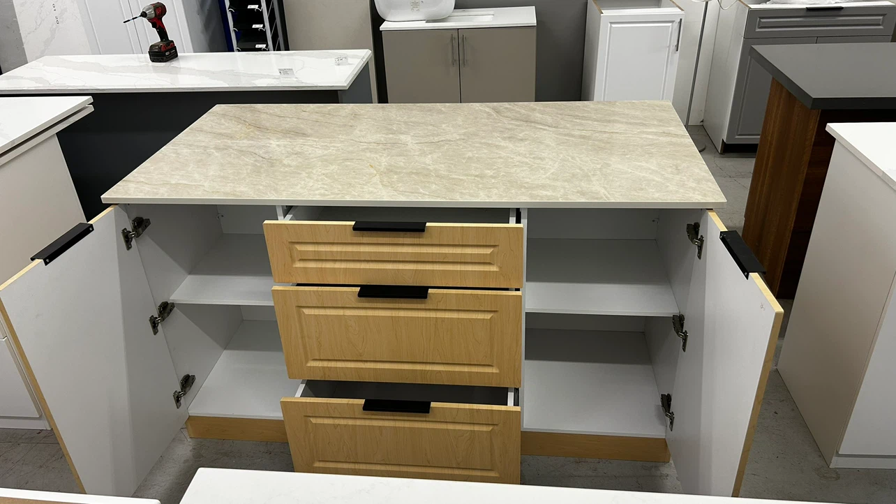Tajmahal Quartz Countertop Kitchen Island - photo 2
