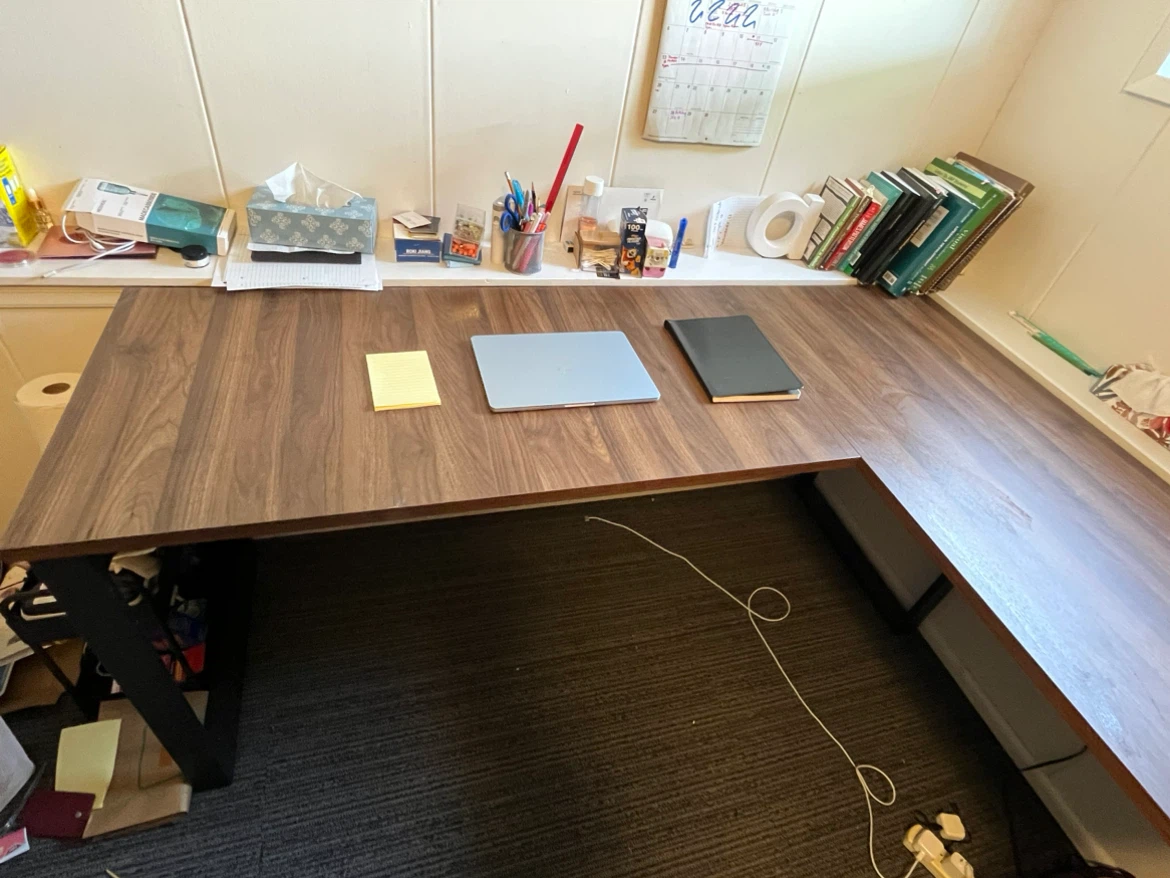 L-Shaped Corner Desk - photo 2