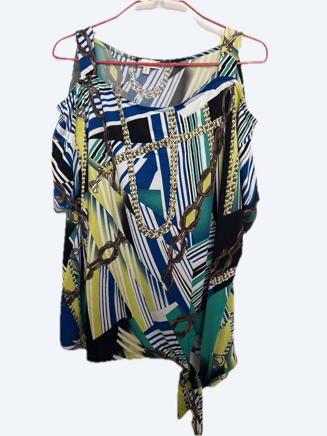 Laura Cold shoulder chain print top