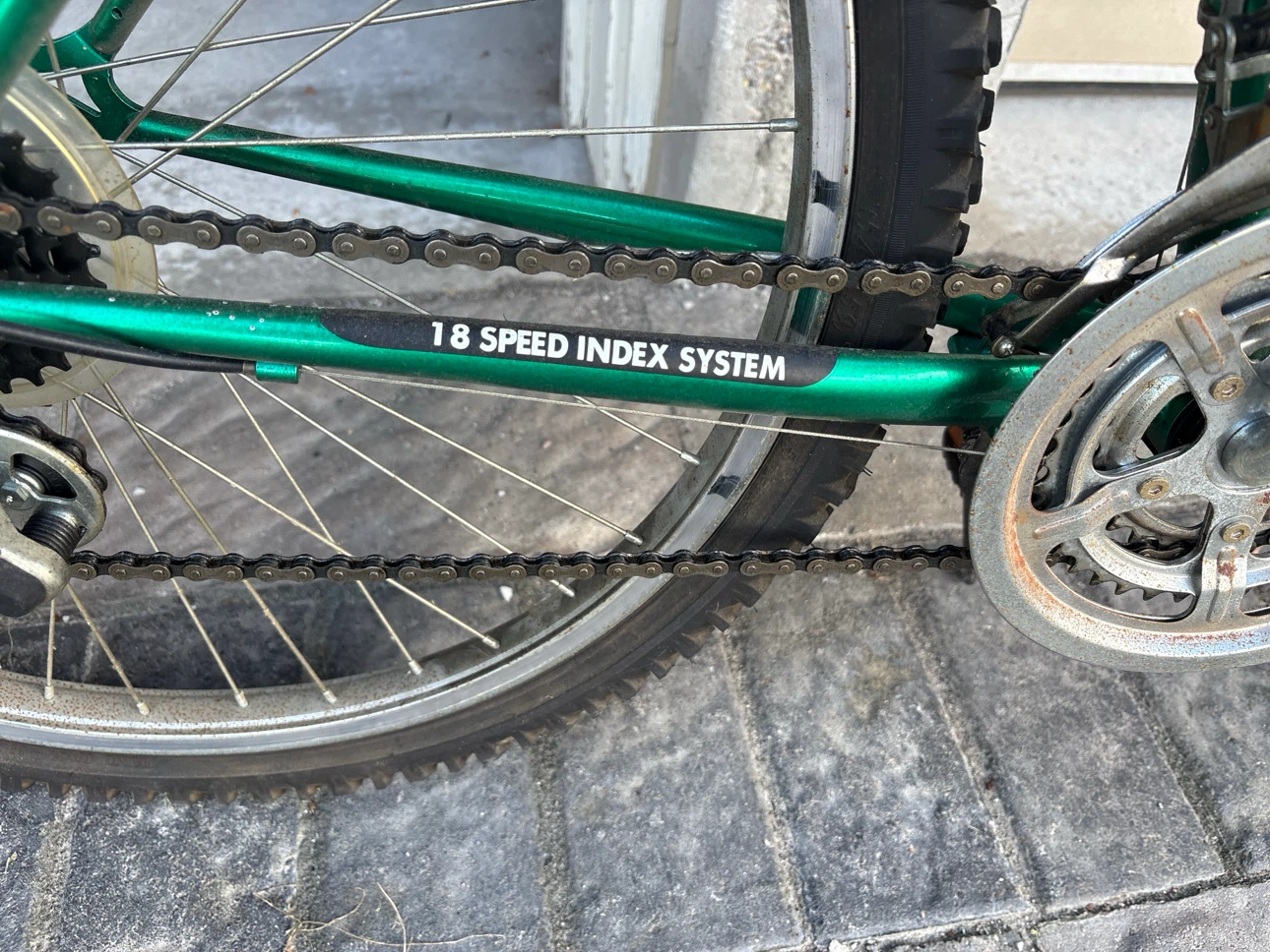 Raleigh 18-Speed Mountain Bike – 26” Wheels – 18” Frame - photo 4
