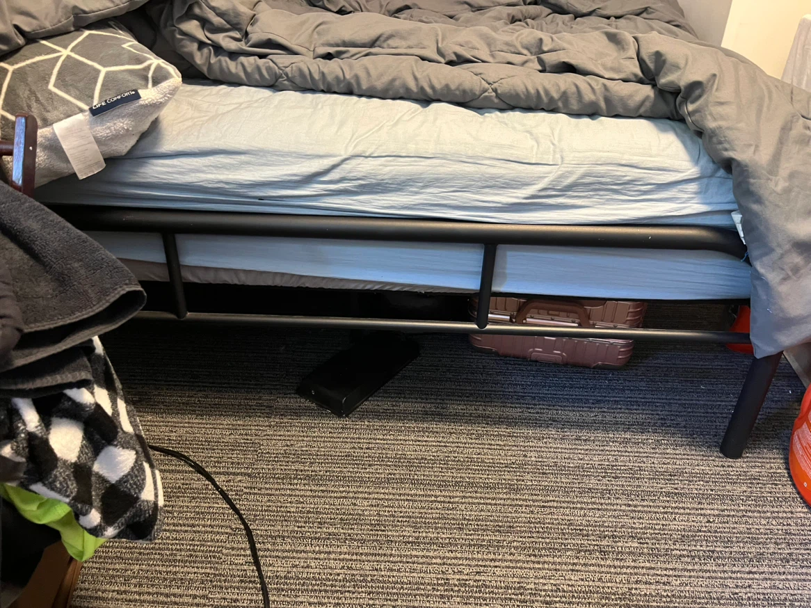 Queen Sized Bed Frame + Mattress - photo 4