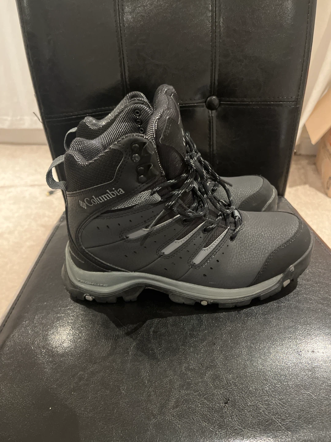 Columbia Men's Hiking Boots - Size 8