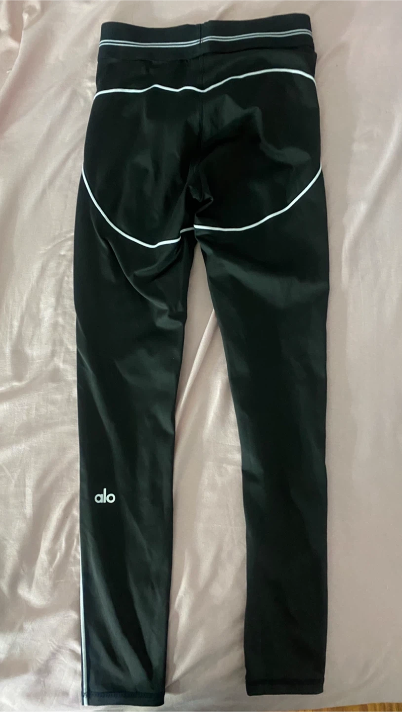 Alo Yoga Black Leggings size small - photo 2