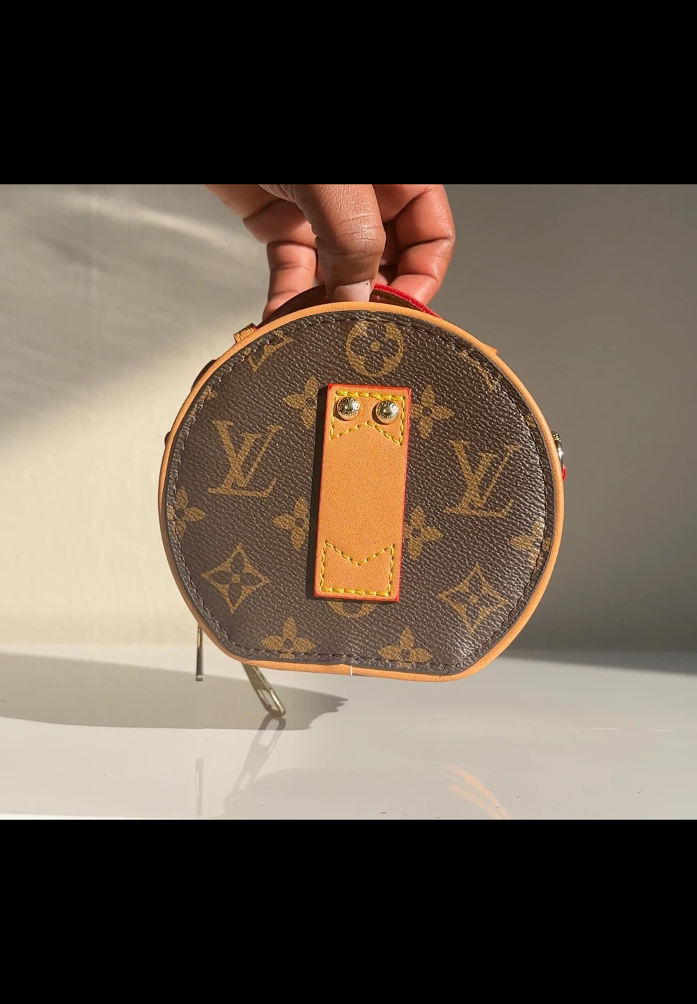 Louis Vuitton Monogram Round Pouch - photo 2