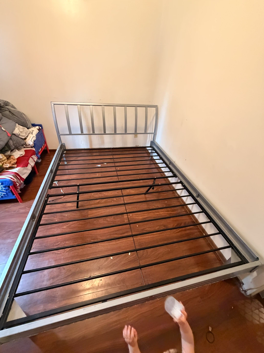 Queen Bedframe!