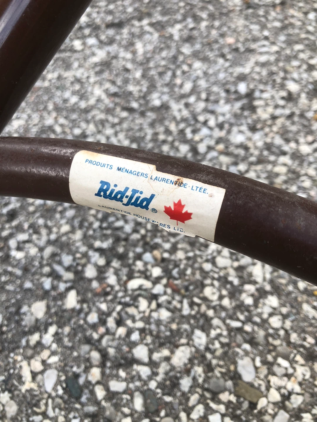 Rid-Jid Folding Ironing Board - made in Canada - photo 2