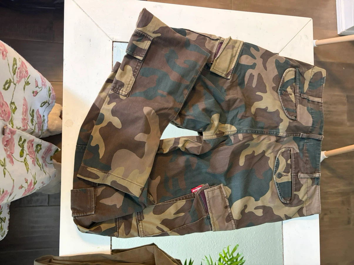 Levi's Camo Cargo Pants