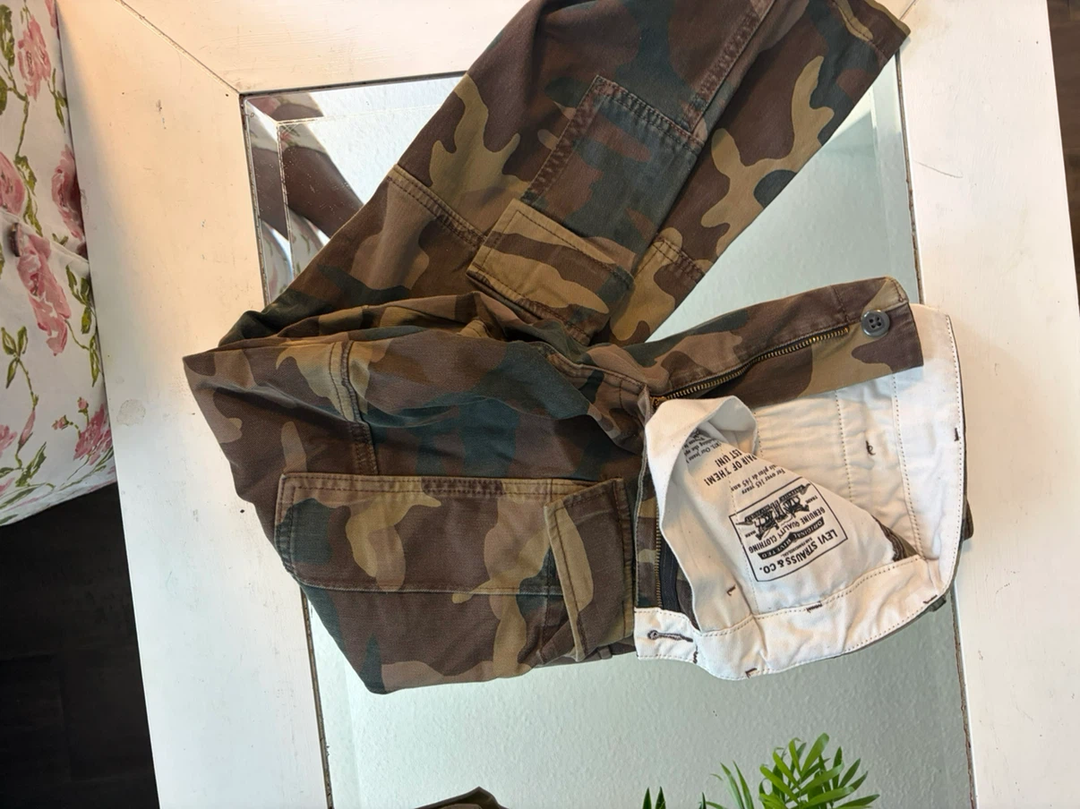 Levi's Camo Cargo Pants - photo 2