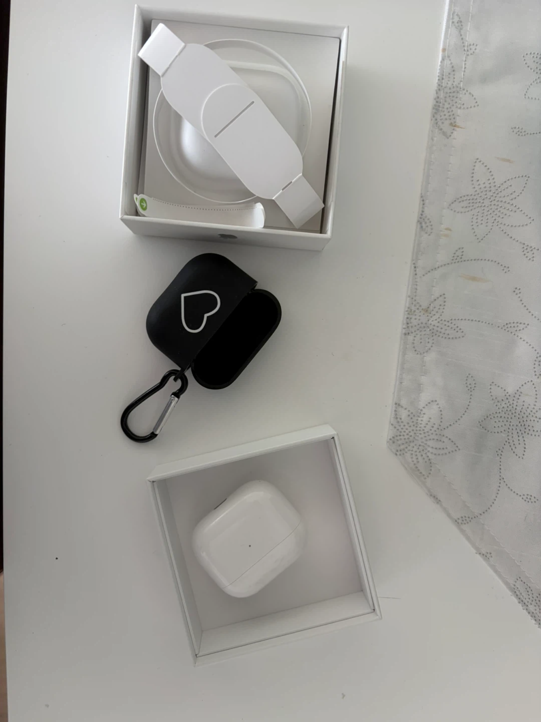 Apple AirPods 3rd Gen - 2021 - photo 2