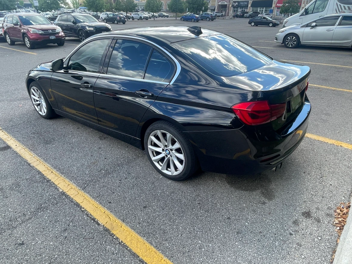 2017 BMW 330i XDrive - photo 3
